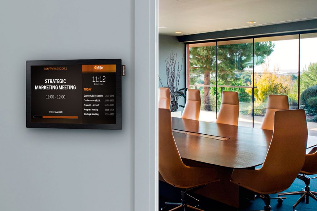 Digital Signage: Meeting Room TV